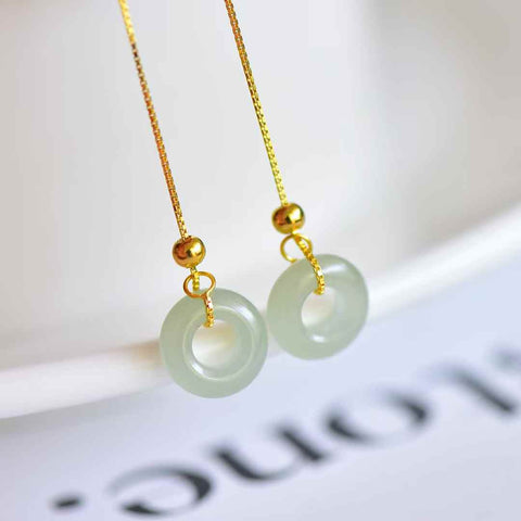 【Nama】Anting Cincin Perdamaian Batu Giok Hetian Bertatahkan Perak S925  【Nomor Barang】8157Q-2# 【Spesifikasi】Batu Mentah: 10*10 cm (termasuk ongkos kirim dan pajak)