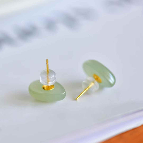 【Nama】Anting-anting Fashion Bentuk Tetesan Air Mata Batu Giok Hetian Bertatahkan Perak Sterling S925  【Nomor Barang】2396Q-2# 【Spesifikasi】Batu Mentah: 10*14 cm (termasuk ongkos kirim dan pajak)