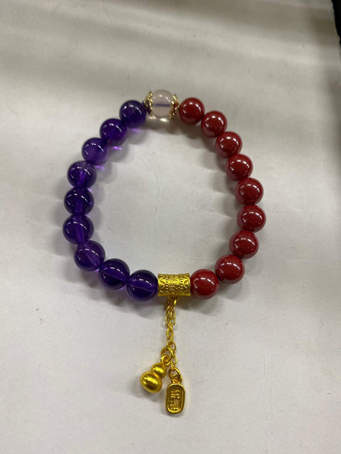 Gelang kristal, jernih dan berkilau, dengan kilau yang lembut. Ukuran: 8mm. Harga sudah termasuk ongkos kirim dan pajak.