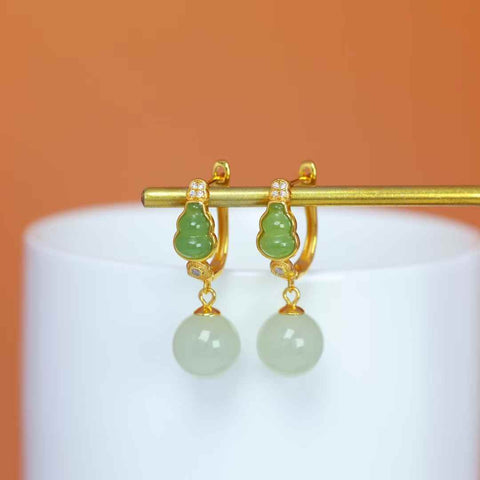 Anting Labu Manik Giok Hetian Bertatahkan Perak S925  【Nomor Barang】8388Q-2# 【Spesifikasi】Batu Mentah: 10*10 cm (termasuk ongkos kirim dan pajak)