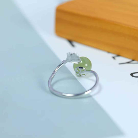 Cincin Perak Sterling S925 dengan Manik-manik Giok Hetian  【Nomor Barang】1051Q# 【Spesifikasi】Batu Giok: 8*8 cm Harga sudah termasuk ongkos kirim dan pajak.