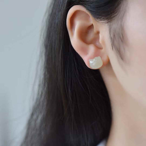 Anting-anting kucing perak sterling S925 bertatahkan giok Hetian (gaya KT), 8357Q-2# (batu lepas: 9 x 11mm). Harga sudah termasuk ongkos kirim dan pajak.