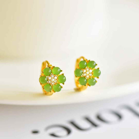 【Nama】Anting-anting Giok Hetian Bertatahkan Perak Sterling S925  【Nomor Barang】12521-2# 【Spesifikasi】Batu Mentah: 3*3 cm (termasuk ongkos kirim dan pajak)
