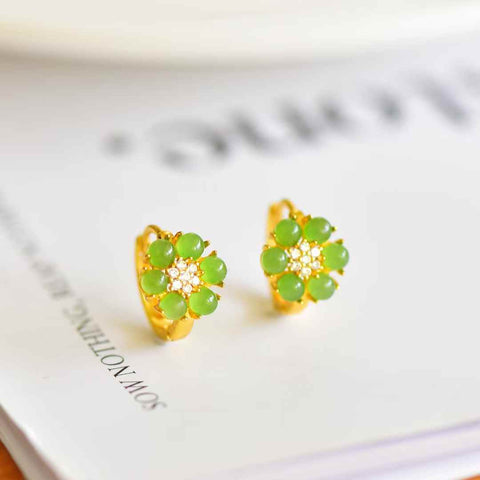 【Nama】Anting-anting Giok Hetian Bertatahkan Perak Sterling S925  【Nomor Barang】12521-2# 【Spesifikasi】Batu Mentah: 3*3 cm (termasuk ongkos kirim dan pajak)