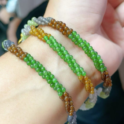 Kalung rantai pilin multi-batu permata ✨ Terbuat dari jasper, giok putih, giok ungu, giok kuning, dan giok gula dengan tekstur halus dan lembut; dipadukan dengan aksesoris perak sterling; 💗 Ukuran manik 3mm; Ongkos kirim dan pajak sudah termasuk.