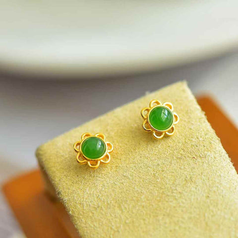 【Nama】Anting-anting Cabochon Giok Hetian Bertatahkan Perak Sterling S925  【Nomor Barang】12197-2# 【Spesifikasi】Batu Mentah: 5*5 cm Termasuk ongkos kirim dan pajak.