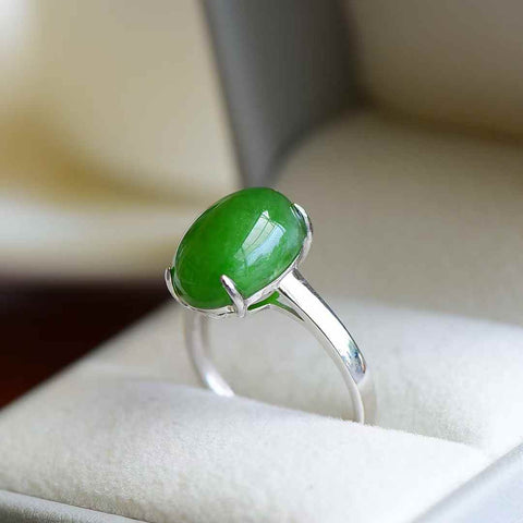 【Nama】Cincin Perak Sterling S925 dengan Batu Giok Cabochon  【Nomor Barang】11302# 【Spesifikasi】Batu Giok: 10×14 cm Harga sudah termasuk ongkos kirim dan pajak.