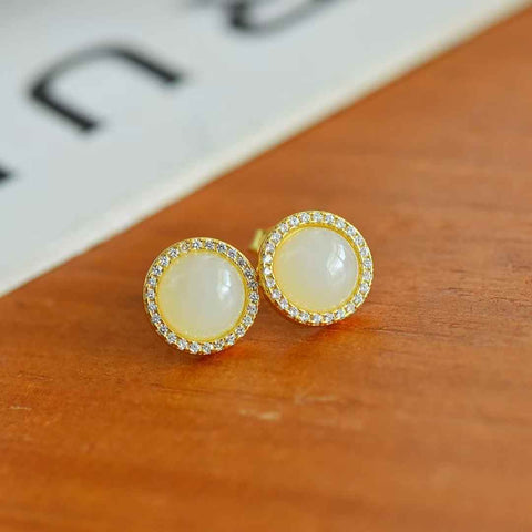 2343 Anting Telur Bulat Giok Hetian Giok Alami Ukuran 8 * 8mm Kualitas giok halus dan hangat, gaya yang indah Termasuk pajak pengiriman