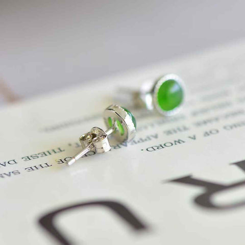 【Nama】Anting-anting Bulat Berbentuk Drum dengan Batu Giok Hetian Bertatahkan Perak Sterling S925  【Nomor Barang】12194#  【Spesifikasi】Batu utama: 5*5mm Harga sudah termasuk ongkos kirim dan pajak.