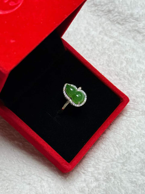Cincin Labu Hijau Giok Hetian Bertatahkan Berlian Perak Sterling 925 🍀 Membawa keberuntungan dan kedamaian. Ukuran sekitar 14×8mm. Termasuk ongkos kirim dan pajak.