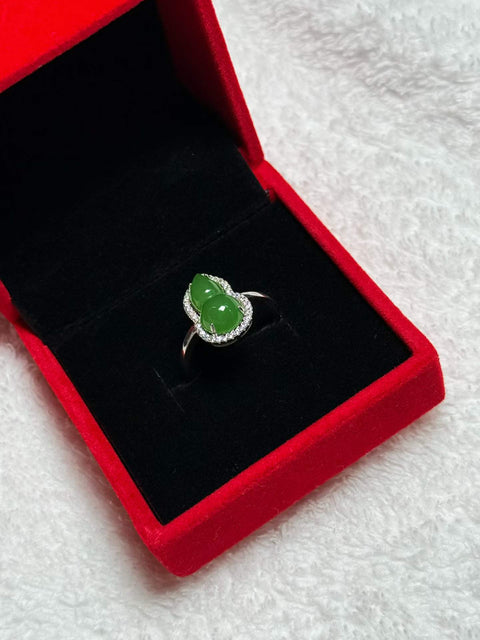 Cincin Labu Hijau Giok Hetian Bertatahkan Berlian Perak Sterling 925 🍀 Membawa keberuntungan dan kedamaian. Ukuran sekitar 14×8mm. Termasuk ongkos kirim dan pajak.