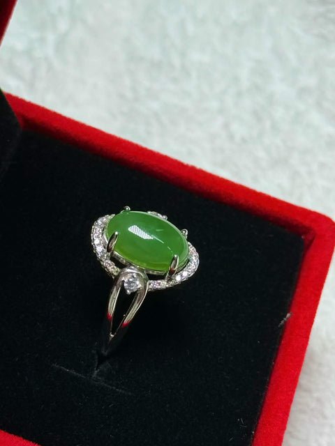 Giok Hetian (nefrit) ✨ Cincin cabochon, S925 bertatahkan halus, hangat dan berkilau, klasik dan elegan dengan aura kemuliaan (ᵒ̤̑ ₀̑ ᵒ̤̑) OMG!💚 Ukuran sekitar 12×8㎜ Termasuk ongkos kirim dan pajak.