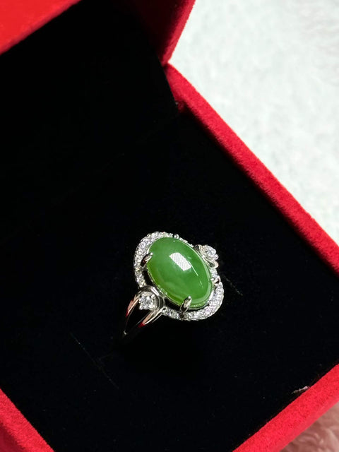 Giok Hetian (nefrit) ✨ Cincin cabochon, S925 bertatahkan halus, hangat dan berkilau, klasik dan elegan dengan aura kemuliaan (ᵒ̤̑ ₀̑ ᵒ̤̑) OMG!💚 Ukuran sekitar 12×8㎜ Termasuk ongkos kirim dan pajak.