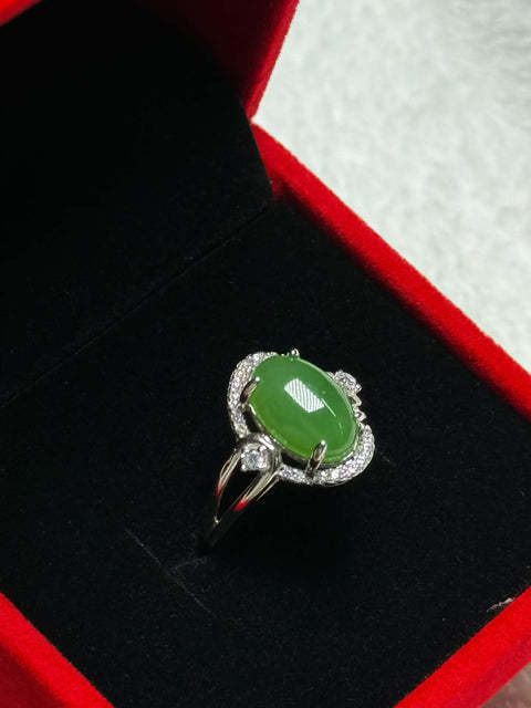 Giok Hetian (nefrit) ✨ Cincin cabochon, S925 bertatahkan halus, hangat dan berkilau, klasik dan elegan dengan aura kemuliaan (ᵒ̤̑ ₀̑ ᵒ̤̑) OMG!💚 Ukuran sekitar 12×8㎜ Termasuk ongkos kirim dan pajak.