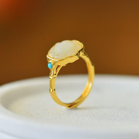 9337-2#S925 Cincin Ruyi Teratai Perak dengan Batu Giok Hetian 👉 Desain baru dan modis, kualitas giok yang hangat dan halus, menarik perhatian dan memukau saat dikenakan✨, ukuran giok: 10*14 mm. Termasuk ongkos kirim dan pajak.