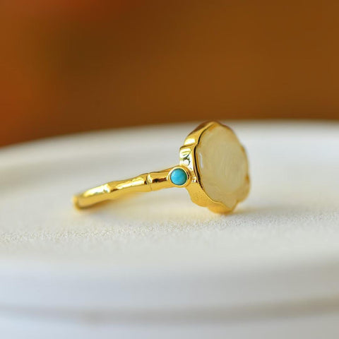 9337-2#S925 Cincin Ruyi Teratai Perak dengan Batu Giok Hetian 👉 Desain baru dan modis, kualitas giok yang hangat dan halus, menarik perhatian dan memukau saat dikenakan✨, ukuran giok: 10*14 mm. Termasuk ongkos kirim dan pajak.