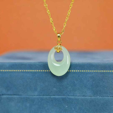 【Nama】Liontin Fashion Batu Giok Hetian Bertatahkan Perak Sterling S925  【Nomor Barang】0281Q# 【Spesifikasi】Batu Mentah: 12*16 cm (Termasuk ongkos kirim dan pajak)