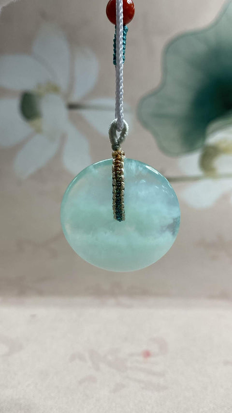 Gesper Pengaman: Giok Xiuyan yang Indah – Biru Langit/Biru Laut Dalam. Liontin, dimensi: 28,5 x 6,3 mm, termasuk ongkos kirim dan pajak.