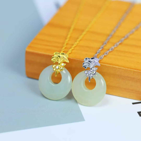 【Nama】Liontin Gesper Putri Giok Hetian Bertatahkan Perak S925  【Nomor Barang】0155# 【Spesifikasi】Batu Mentah: 15×15 cm (Termasuk ongkos kirim dan pajak)