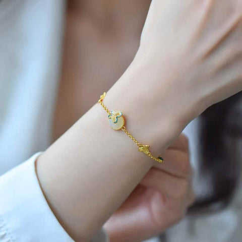 【Nama】Gelang Kupu-kupu Giok Hetian Bertatahkan Perak S925  【Nomor Barang】6085-2#  【Spesifikasi】Batu kasar: 8*8 cm (Termasuk ongkos kirim dan pajak)