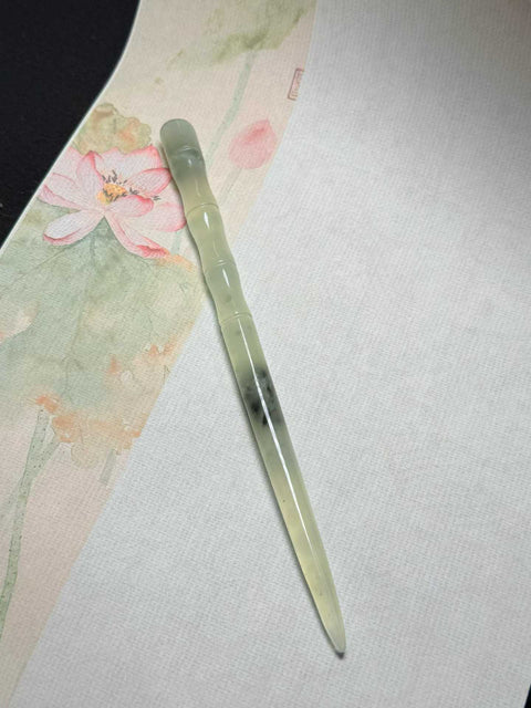 Memancarkan kesan lembut dan elegan~ Motif bunga yang unik, ukuran sekitar: 16~18cm. Ongkos kirim dan pajak sudah termasuk.