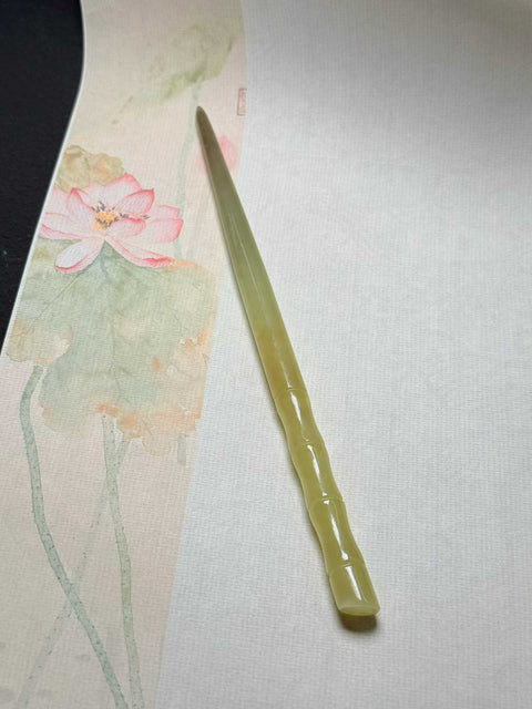 Memancarkan kesan lembut dan elegan~ Motif bunga yang unik, ukuran sekitar: 16~18cm. Ongkos kirim dan pajak sudah termasuk.