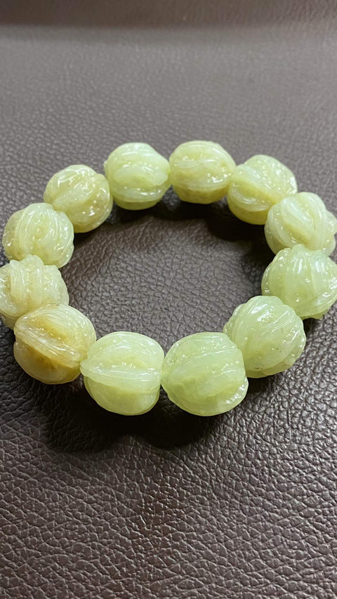 Gelang Giok Kenari: Gelang giok kuno berwarna kuning dan putih yang indah - Giok Kenari, ukuran: 20mm, termasuk ongkos kirim dan pajak.