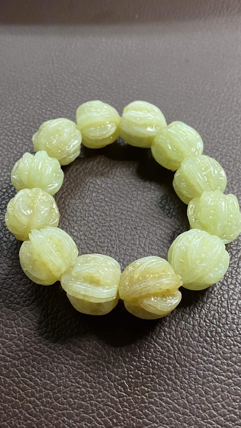 Gelang Giok Kenari: Gelang giok kuno berwarna kuning dan putih yang indah - Giok Kenari, ukuran: 20mm, termasuk ongkos kirim dan pajak.
