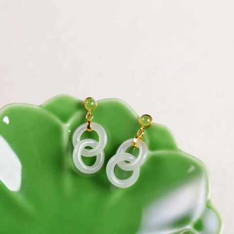 8481-2# Anting-anting perak sterling S925 bertatahkan cincin giok Hetian yang saling terkait (ukuran batu: 11*11mm, termasuk ongkos kirim dan pajak)