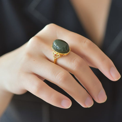 9276Q-6# Cincin perak sterling 925 bertatahkan giok Hetian (bahan air jernih) ruyi cabochon, gioknya hangat dan lembut, bergaya, sederhana dan elegan. Ongkos kirim dan pajak sudah termasuk.