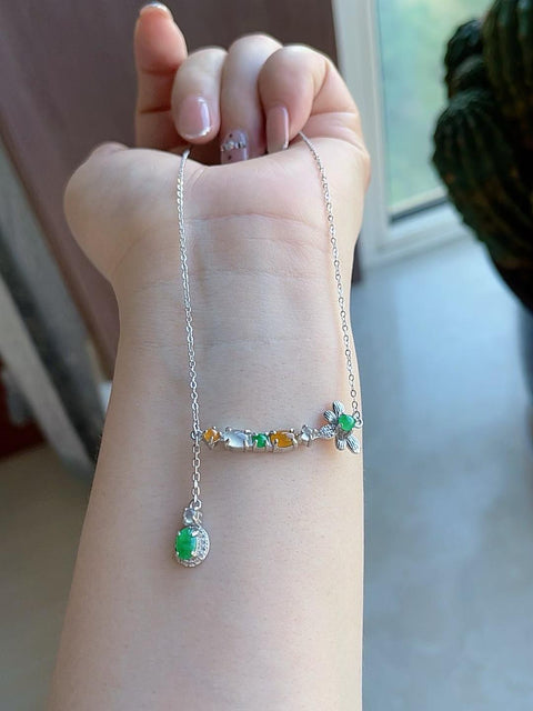 Kalung tulang selangka giok alami, terbuat dari material tambang lama, dihiasi dengan 8 batu cabochon yang indah, dan rantai perak sterling 925. Termasuk ongkos kirim dan pajak.