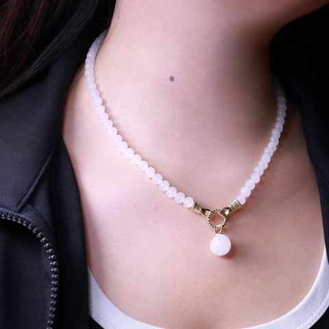 【Giok Putih Hetian】Kalung Manik Bulat 6m + 12m, Lapisan Emas 14k, Desain Indah – Setiap manik terdistribusi merata, tembus cahaya, dan putih; terlihat sangat indah saat dikenakan. Termasuk ongkos kirim dan pajak.