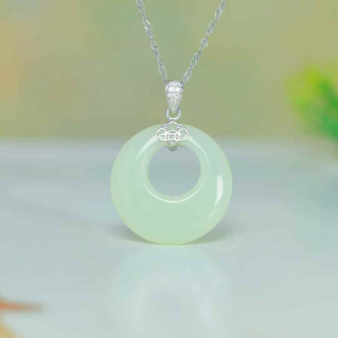 0443#s925 Liontin Cincin Perdamaian Giok Hetian Bertatahkan Perak (Batu Lepas): 23*23mm, termasuk ongkos kirim dan pajak.