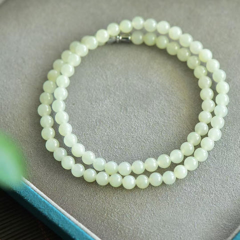 10702# Kalung Giok Putih Hetian yang Indah, 6mm. Semoga hidup Anda lancar, karier sukses, kesehatan yang baik, dan semua keinginan Anda terpenuhi. Ongkos kirim dan pajak sudah termasuk.