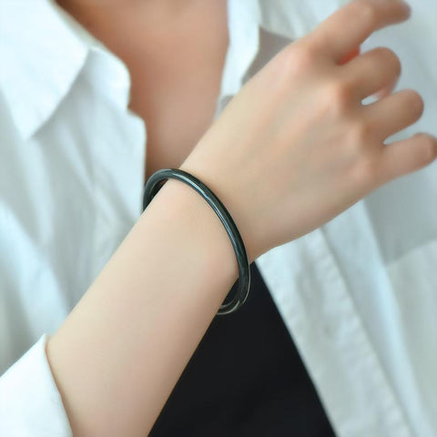 Gelang yang melambangkan kasih sayang mendalam ini berasal dari giok Hetian Xinjiang, nomor barang 5469#, kualitas giok tanpa cacat, termasuk ongkos kirim dan pajak.