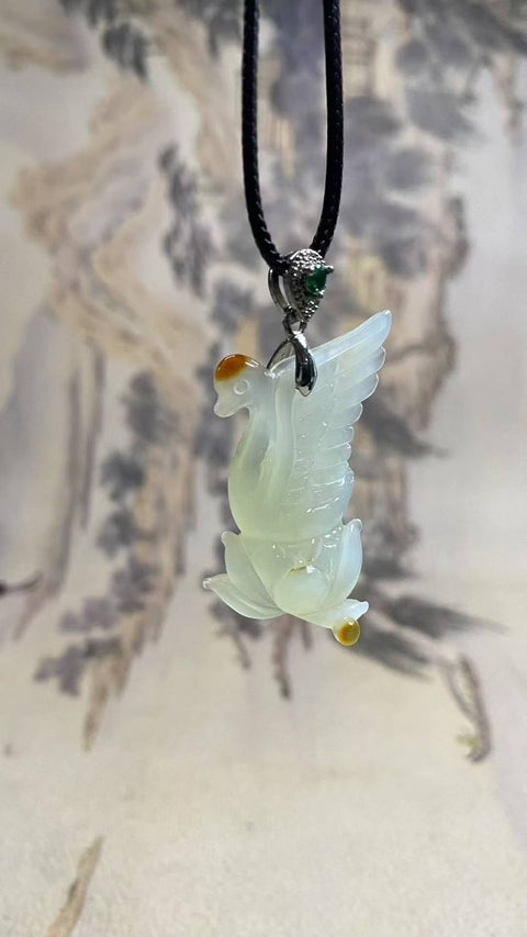 Harmoni dan Keindahan: Liontin giok Xiuyan yang indah, 23 x 42 mm, termasuk ongkos kirim dan pajak.