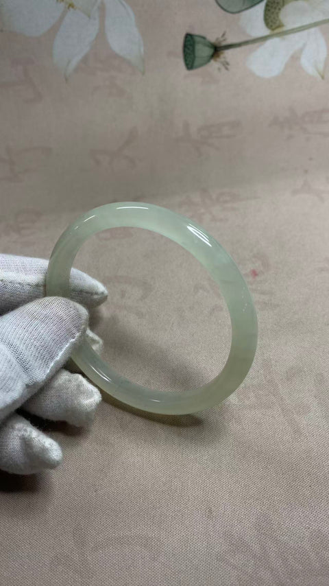 Gelang giok Xiuyan yang indah, diameter dalam: 59mm, termasuk ongkos kirim dan pajak.
