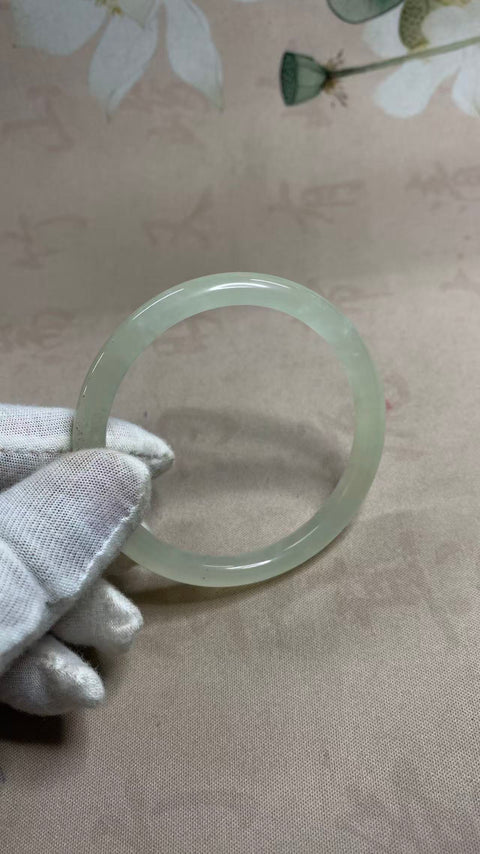 Gelang giok Xiuyan yang indah, diameter dalam: 59mm, termasuk ongkos kirim dan pajak.