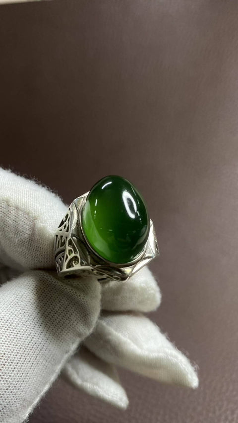 Cincin: Cincin giok Xiuyan yang indah dengan warna hijau pekat 💍, terbuat dari perak 925, ukuran dapat disesuaikan, ukuran: 13 x 18 mm, termasuk ongkos kirim dan pajak.