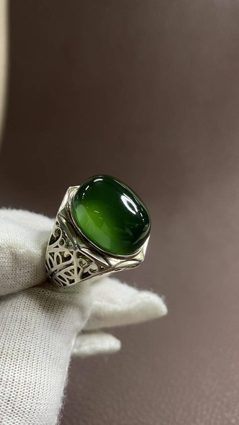 Cincin: Cincin giok Xiuyan yang indah dengan warna hijau pekat 💍, terbuat dari perak 925, ukuran dapat disesuaikan, ukuran: 13 x 18 mm, termasuk ongkos kirim dan pajak.