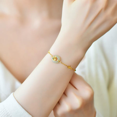 8080Q#s925 Gelang Perdamaian Bahan Qinghai Giok Hetian Bertatahkan Perak dengan Zirkonia Hijau dan Berwarna, 12×12, termasuk ongkos kirim dan pajak.