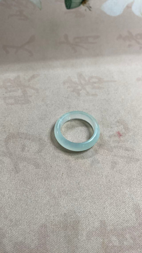 Cincin giok celadon Xiuyan yang indah, 17mm, termasuk ongkos kirim dan pajak.