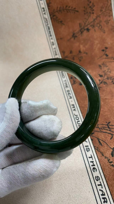 Gelang giok Xiuyan yang indah, berwarna hijau pekat dengan zamrud mengambang, diameter dalam: 60mm, lebar tepi: 12,9mm, termasuk ongkos kirim dan pajak.