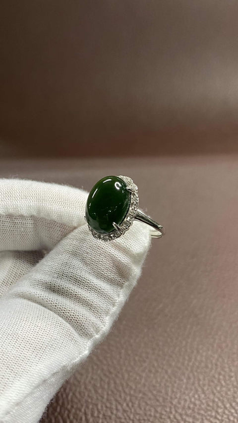 Cincin: Cincin giok Xiuyan yang indah dengan warna hijau pekat 💍, terbuat dari perak 925, ukuran: 10 x 14 mm, termasuk ongkos kirim dan pajak.