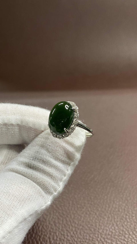Cincin: Cincin giok Xiuyan yang indah dengan warna hijau pekat 💍, terbuat dari perak 925, ukuran: 10 x 14 mm, termasuk ongkos kirim dan pajak.