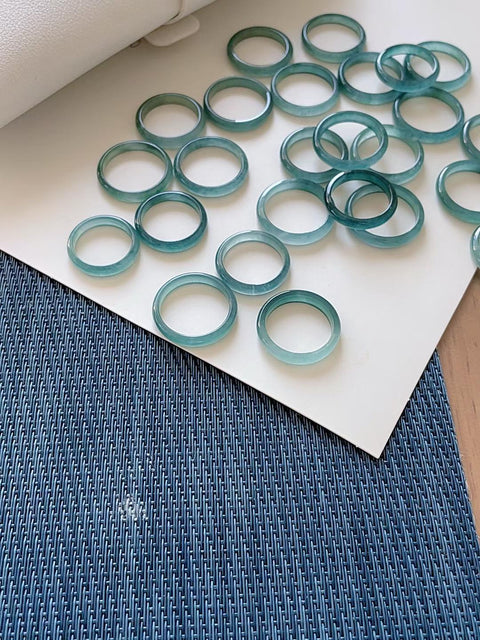 Cincin giok alami, material tambang kuno, tekstur halus dan hangat, tembus cahaya yang sangat baik, warna biru yang indah, ukuran: 14mm hingga 19,4mm, termasuk ongkos kirim dan pajak, nomor barang 202609161322