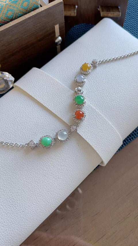 Gelang giok alami, material tambang lama, tekstur halus dan hangat, warna permen yang indah, dipasang pada perak 925, nilai uang yang sangat baik, ukuran batu permata 5 x 6, termasuk ongkos kirim dan pajak.