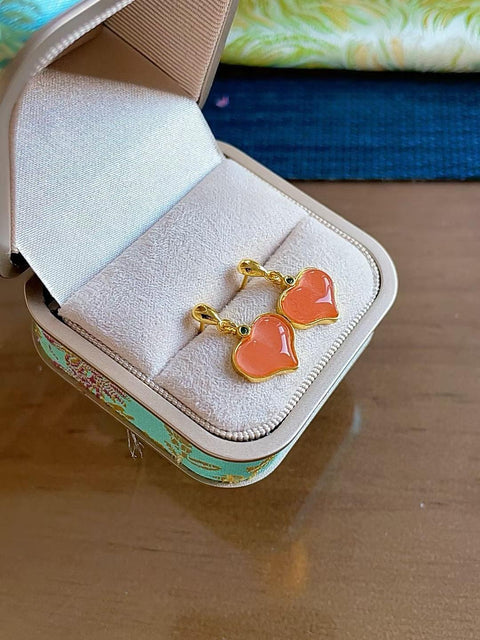 Anting-anting batu akik merah alami, sangat tembus cahaya, tersedia dalam warna terang dan gelap, terlihat sangat cantik di telinga, ukuran 13 x 10 mm, termasuk ongkos kirim dan pajak.
