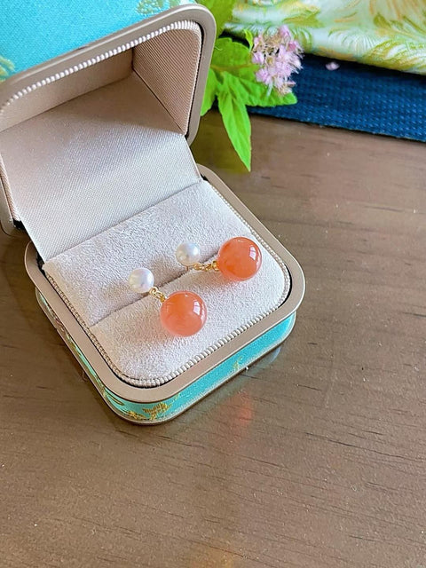Anting-anting Batu Akik Merah Selatan Alami, tembus pandang yang sangat baik, tersedia dalam warna terang dan gelap, ukuran 10mm, termasuk ongkos kirim dan pajak.
