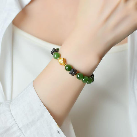 3413# Giok Hetian dipadukan dengan gelang kubus perak S925 8mm. Termasuk ongkos kirim dan pajak.